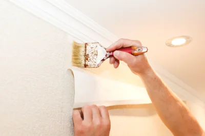 Pose de papier peint à Villenavotte — revêtements muraux et toiles de verre
